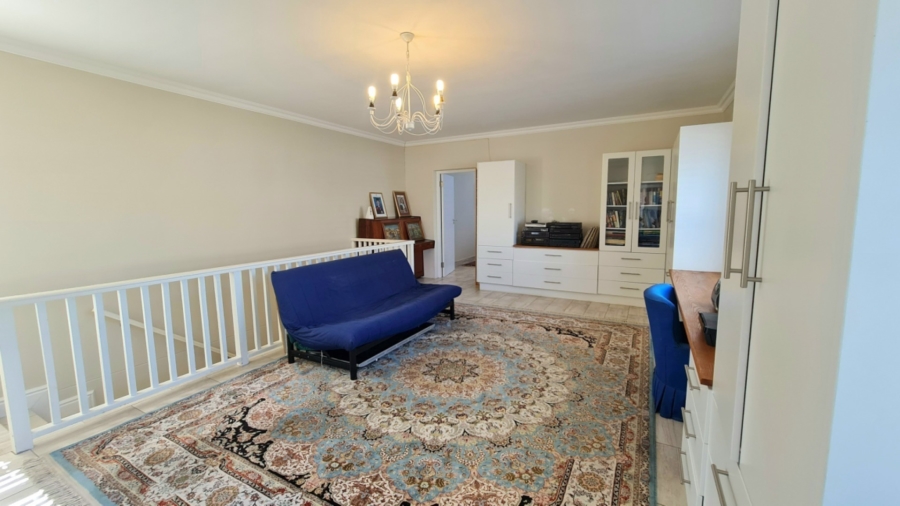 4 Bedroom Property for Sale in Goose Valley Western Cape